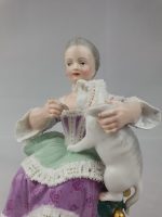 Meissen Girl Feeding Cat - Image 4