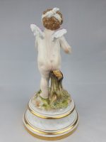 Meissen Cupid Playing Blind Mans Buff - Image 2