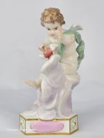 Meissen Cupid Catching Heart (Je prends monessor) - Image 3